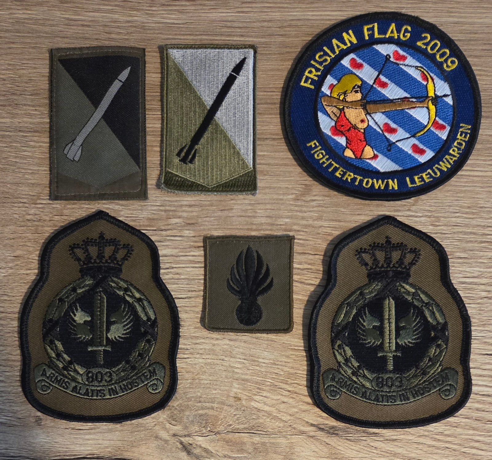 Diverse emblemen te ruil/koop, Ophalen of Verzenden, Landmacht, Nederland, Embleem of Badge