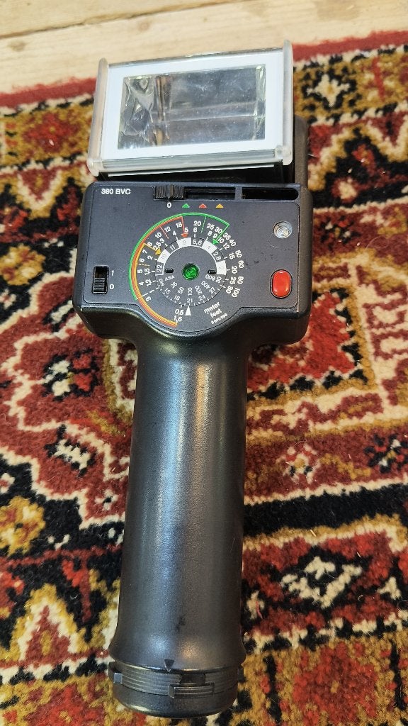 Braun 380 BVC vintage staafflitser, Audio, Tv en Foto, Fotografie | Flitsers, Ophalen of Verzenden, Gebruikt, Overige merken, Kantelbaar