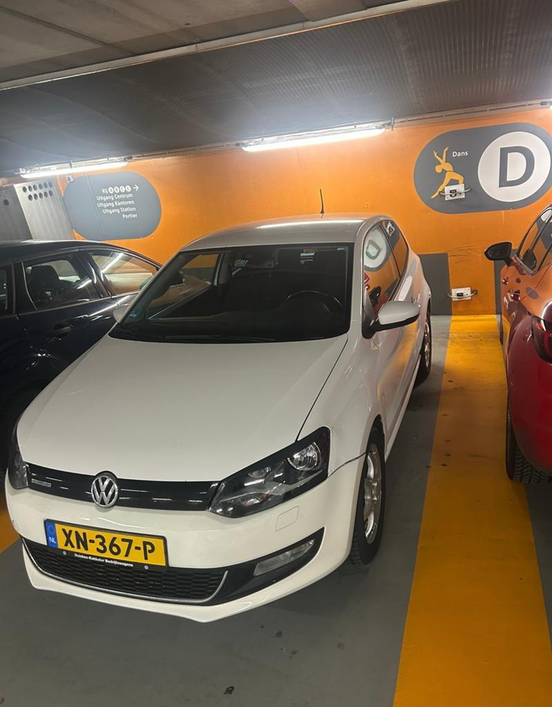 Volkswagen Polo 1.6 TDI 66KW DSG 2010 Wit, Auto's, Euro 5, Diesel, Particulier, 111 €/maand