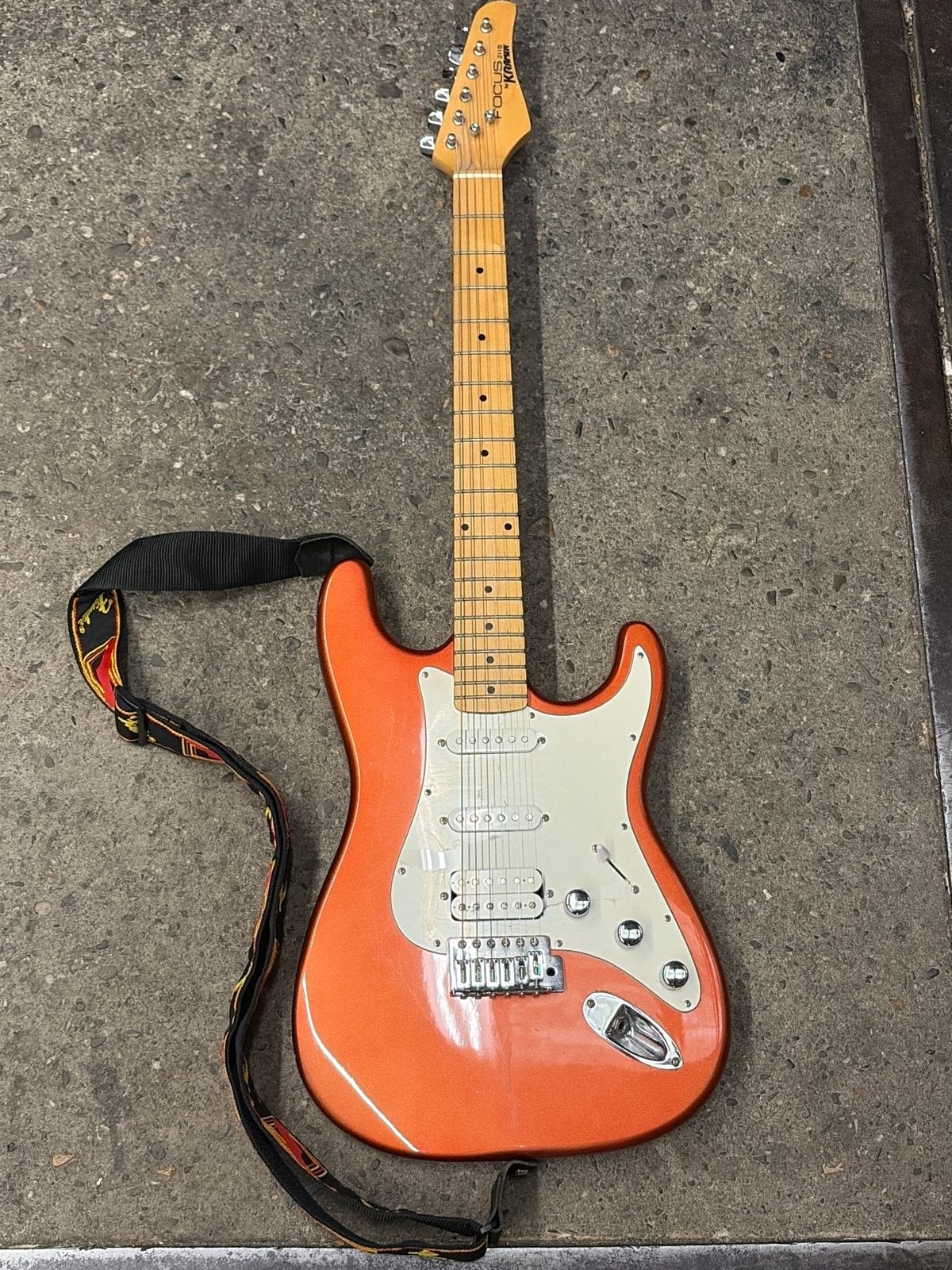 Kramer Focus 211S Elektrische Gitaar - Oranje, Muziek en Instrumenten, Overige merken, Gebruikt, Ophalen of Verzenden, Nvt