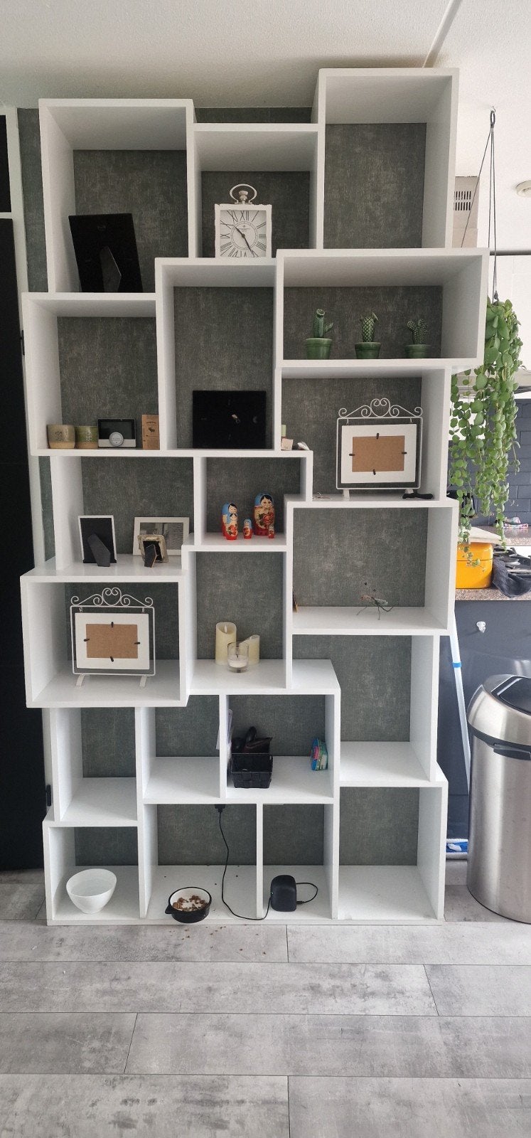 Moderne witte open kast/roomdivider, Ophalen, Gebruikt, Modern, Speels, 100 tot 150 cm