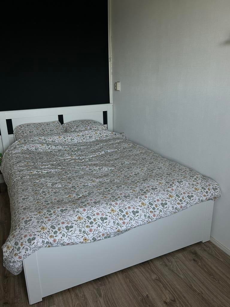 IKEA bed songesand 140x200, Ophalen, Wit, Tweepersoons, 140 cm