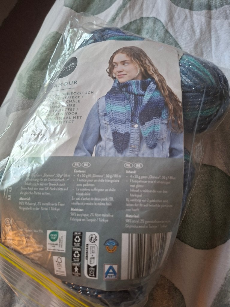 Glamour wol, Ophalen, Zo goed als nieuw, Breien of Haken, Wol of Garen