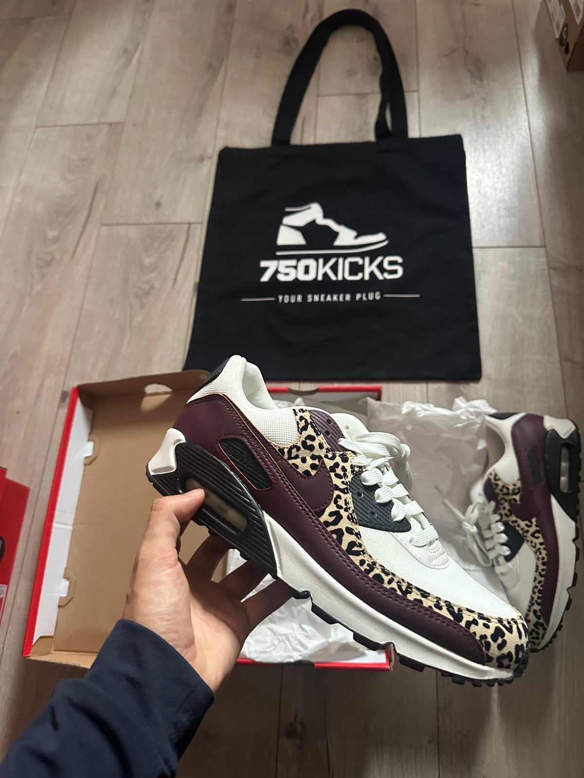 Nike Air Max 90 Leopard Burgundy (W) Maat EU43 - IF1619-102, Overige kleuren, Nieuw, Ophalen of Verzenden, Sneakers of Gympen