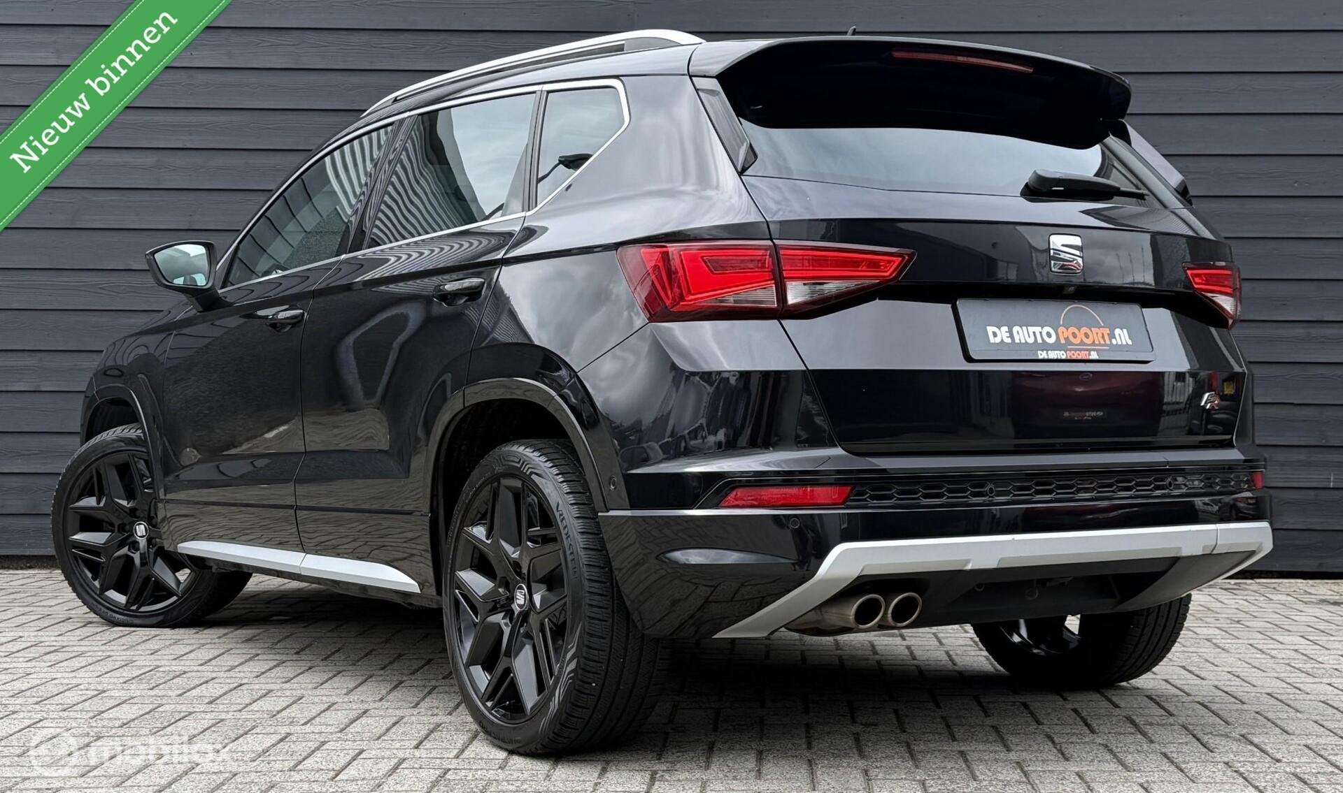Seat Ateca 1.5 TSI FR Intense DSG Pano.dak/Trekhaak/Viritual, Auto's, Seat, 4 cilinders, Ateca, Zwart, Leder