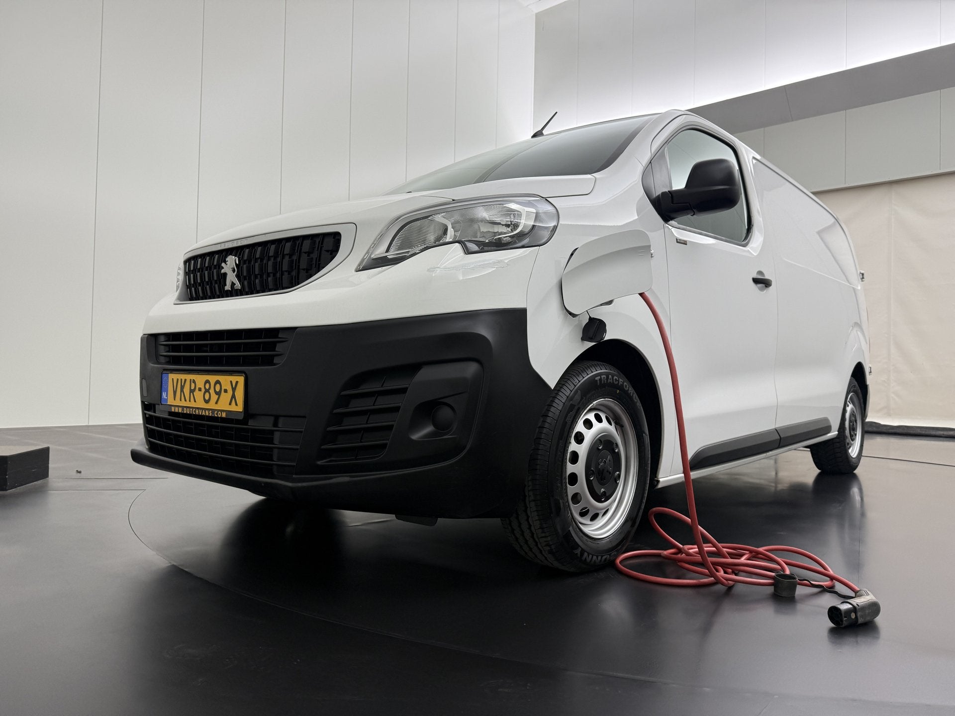 Peugeot e-Expert Lang Pro 75 kWh | Elektrisch | Airco | Crui, Dealer onderhouden, 136 pk, Gebruikt, Zwart