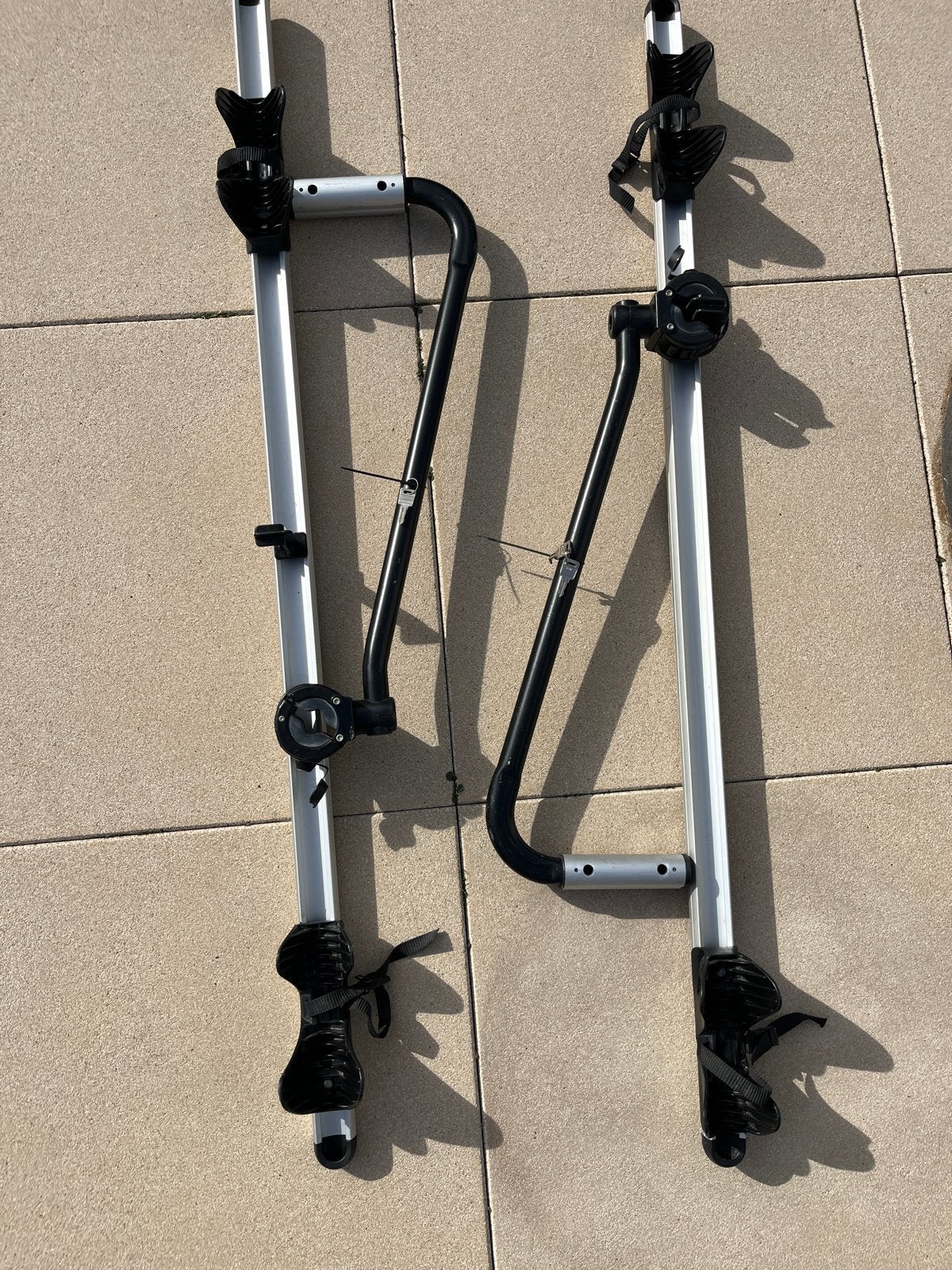 BMW / Mercedes fietsendragers (2 stuks), Ophalen of Verzenden, Zo goed als nieuw, Dakdrager, Brede banden
