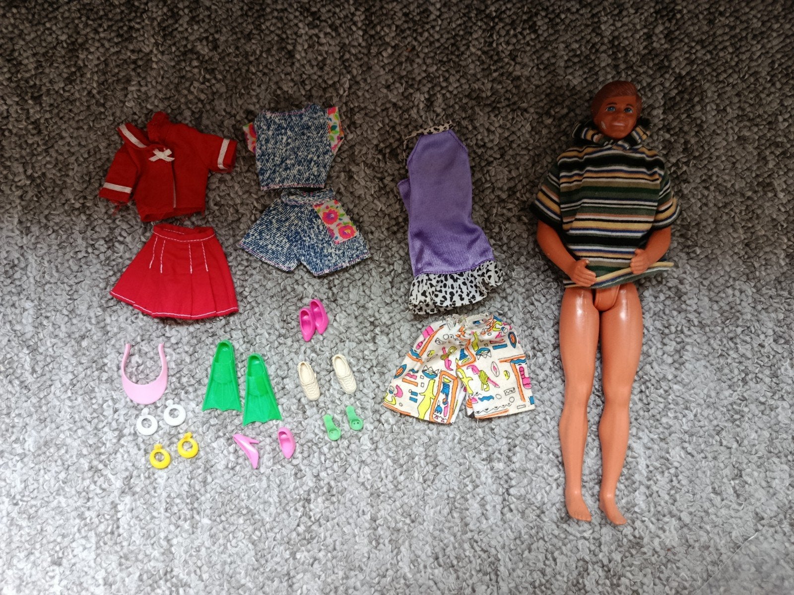 Barbie Ken kleding kleertjes accessoires schoenen pop doll, Ophalen of Verzenden, Zo goed als nieuw, Barbie