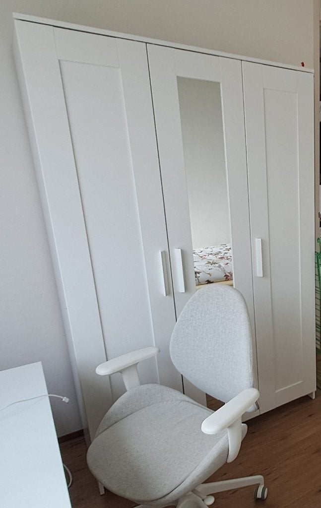 BRIMNES kast, Ophalen, Met deur(en), Gebruikt, 100 tot 150 cm