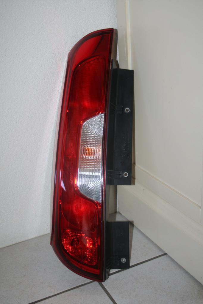 FIAT DOBLO  BJ 2017 ACHTERLICHT LINKS, Auto-onderdelen, Verlichting, Niet ingevuld, Gebruikt, Niet ingevuld, Ophalen of Verzenden