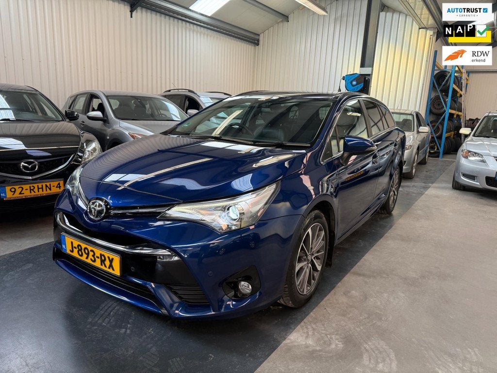 Toyota Avensis Touring Sports 1.8 VVT-i Lease Pro RECHTSGEST, Auto's, Toyota, Euro 6, 4 cilinders, Blauw, Leder