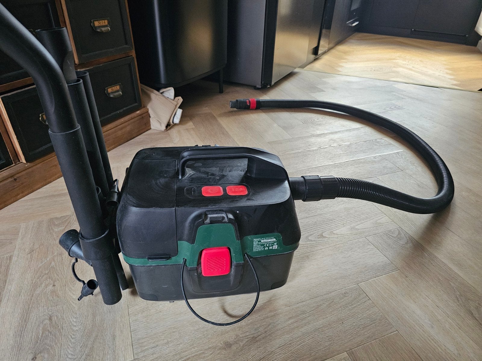 Bosch AdvancedVac 18V bouwstofzuiger, Ophalen, Bosch, Draadloos, Zo goed als nieuw