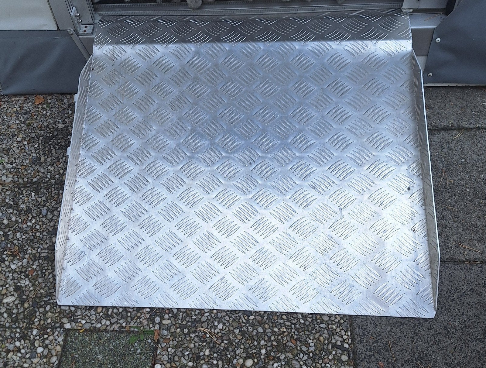 aluminium oprijplaat 80 cm breed, Ophalen, Elektrische rolstoel