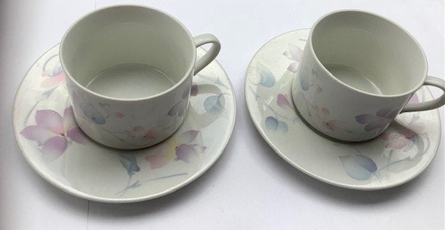 18 delig Servies, Ophalen of Verzenden, Zo goed als nieuw, Overige stijlen, Porselein