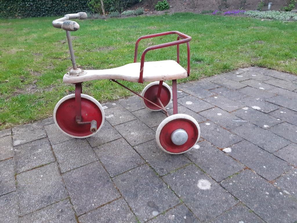 Te koop: mooie ouderwetse driewieler, Ophalen, Gebruikt, Trapvoertuig