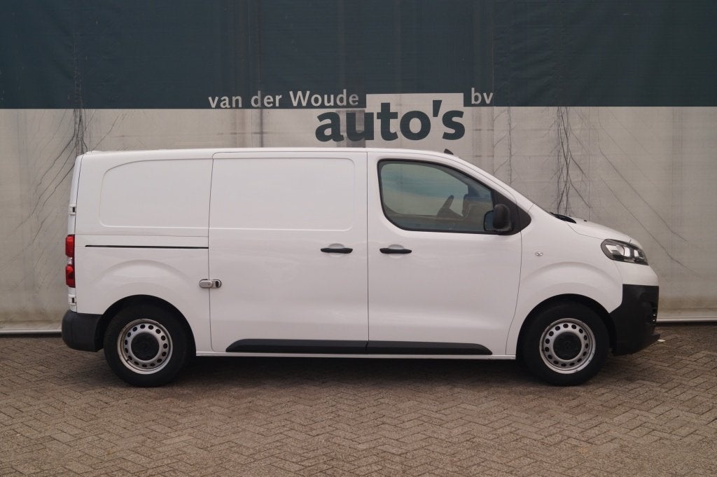 Opel Vivaro 1.5 CDTI 120pk L2-H1 Edtion -NAVI-PDC-TREKHAAK-, 1552 kg, Stof, Gebruikt, Euro 6
