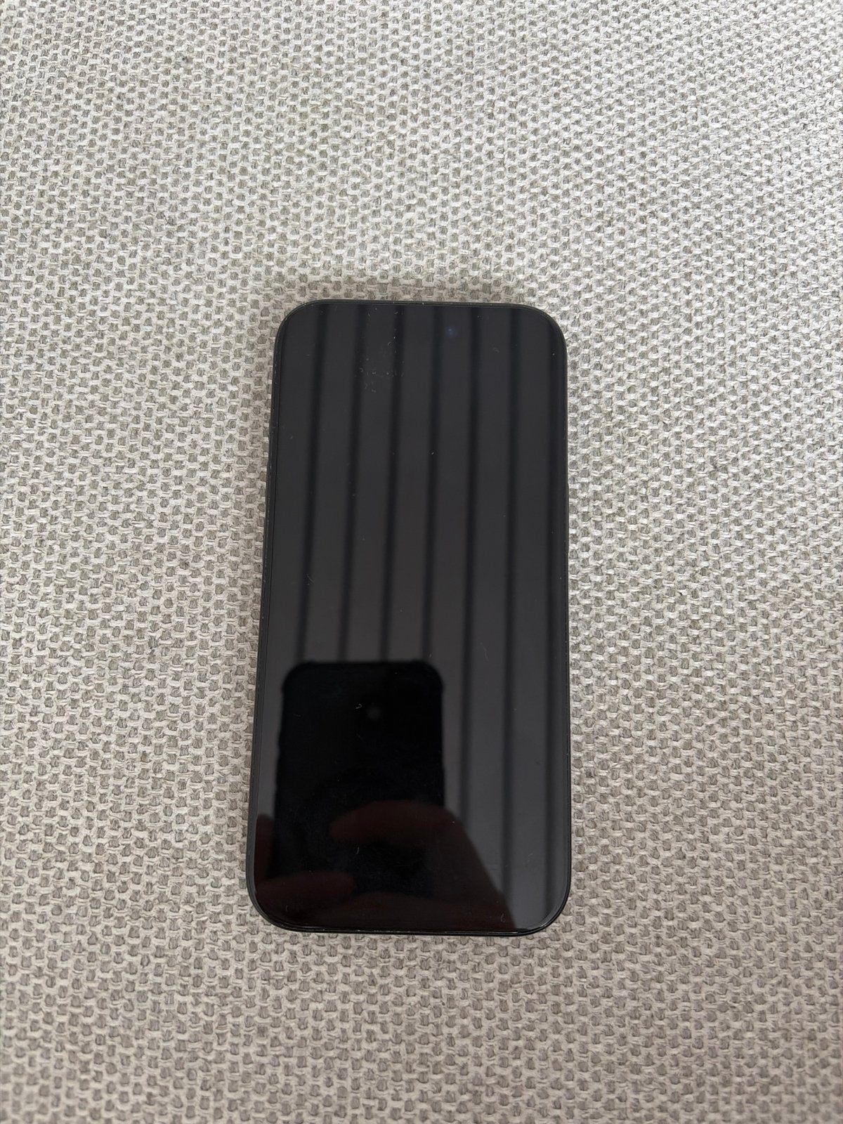 Apple iPhone 15 Zwart - Zo goed als nieuw, 256 GB, IPhone 15, 86 %, Zwart