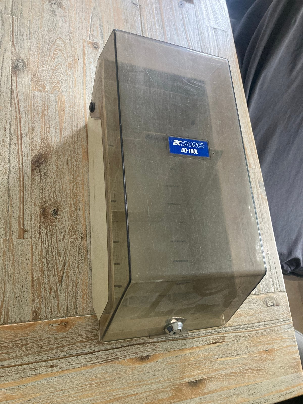CD opbergbox / opruimbak - Ectronics DR-100L, Huis en Inrichting, Ophalen, Kunststof, Gebruikt, 75 tot 150 discs
