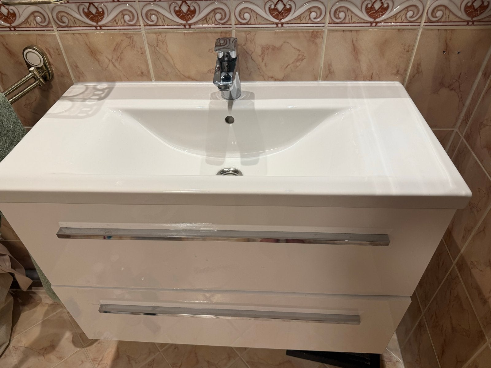 Wastafelkast met wasbak en kraan, Huis en Inrichting, Badkamer | Badkamermeubels, Ophalen, Gebruikt, 100 tot 150 cm, Minder dan 100 cm