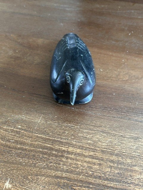Originele Canadese Inuit Speksteen Sculptuur- Vogel(E9-1548), Minder dan 20 cm, Ophalen of Verzenden, Zwart, Steen of Keramiek