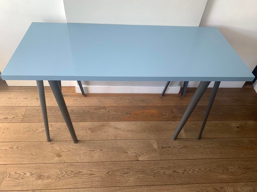 Ikea bureau blauw, Huis en Inrichting, Bureaus, Ophalen, Zo goed als nieuw