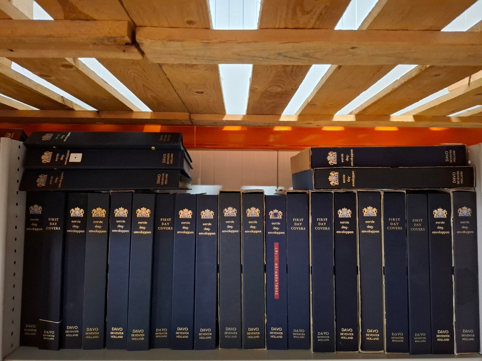 Enorme partij FDC'S in 251 albums + 5 dozen lees!, Ophalen of Verzenden, Nederland en Buitenland