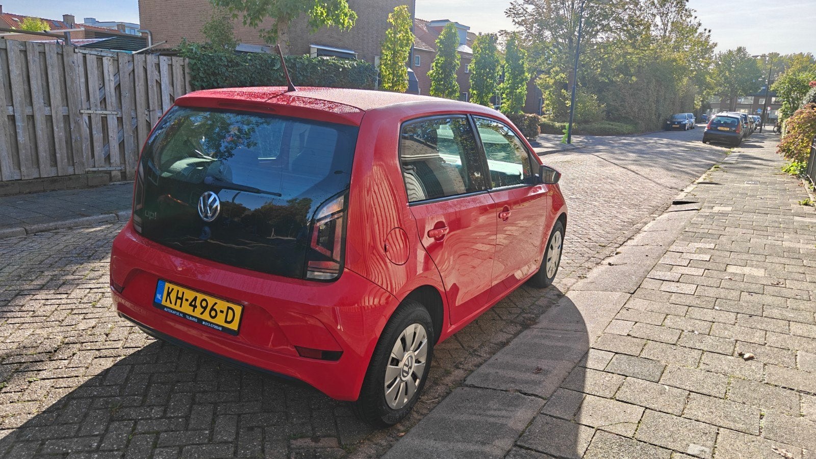 Volkswagen up! 1.0 60PK 5D BMT 2017 Rood, Voorwielaandrijving, Up!, 4 stoelen, 24 km/l