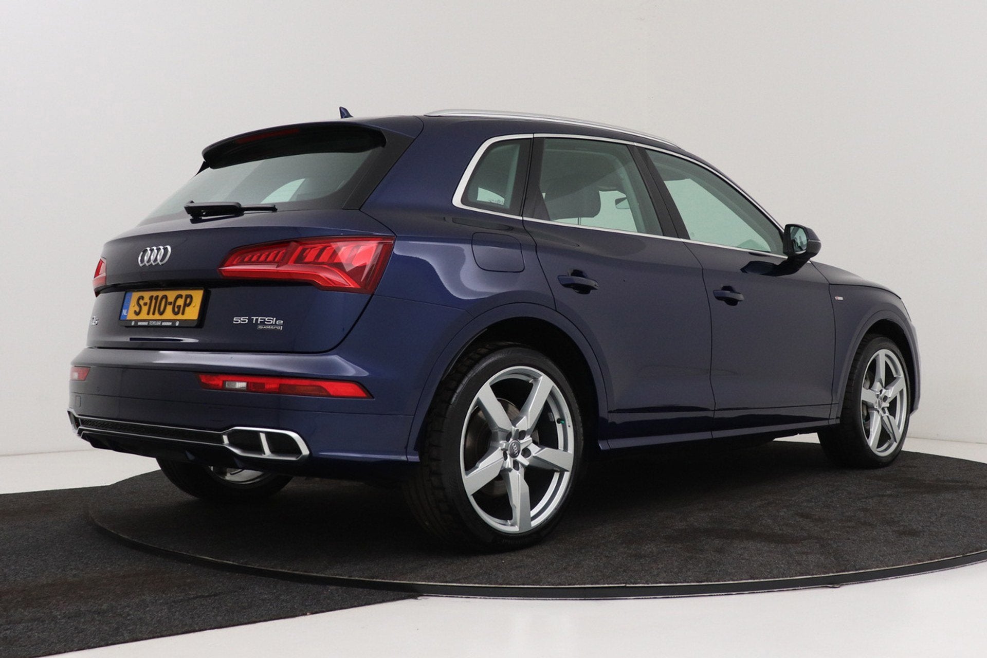 Audi Q5 55 TFSI e quattro Competition | Luchtvering | Trekha, Auto's, Automaat, Blauw, Plug-in hybride, Bedrijf