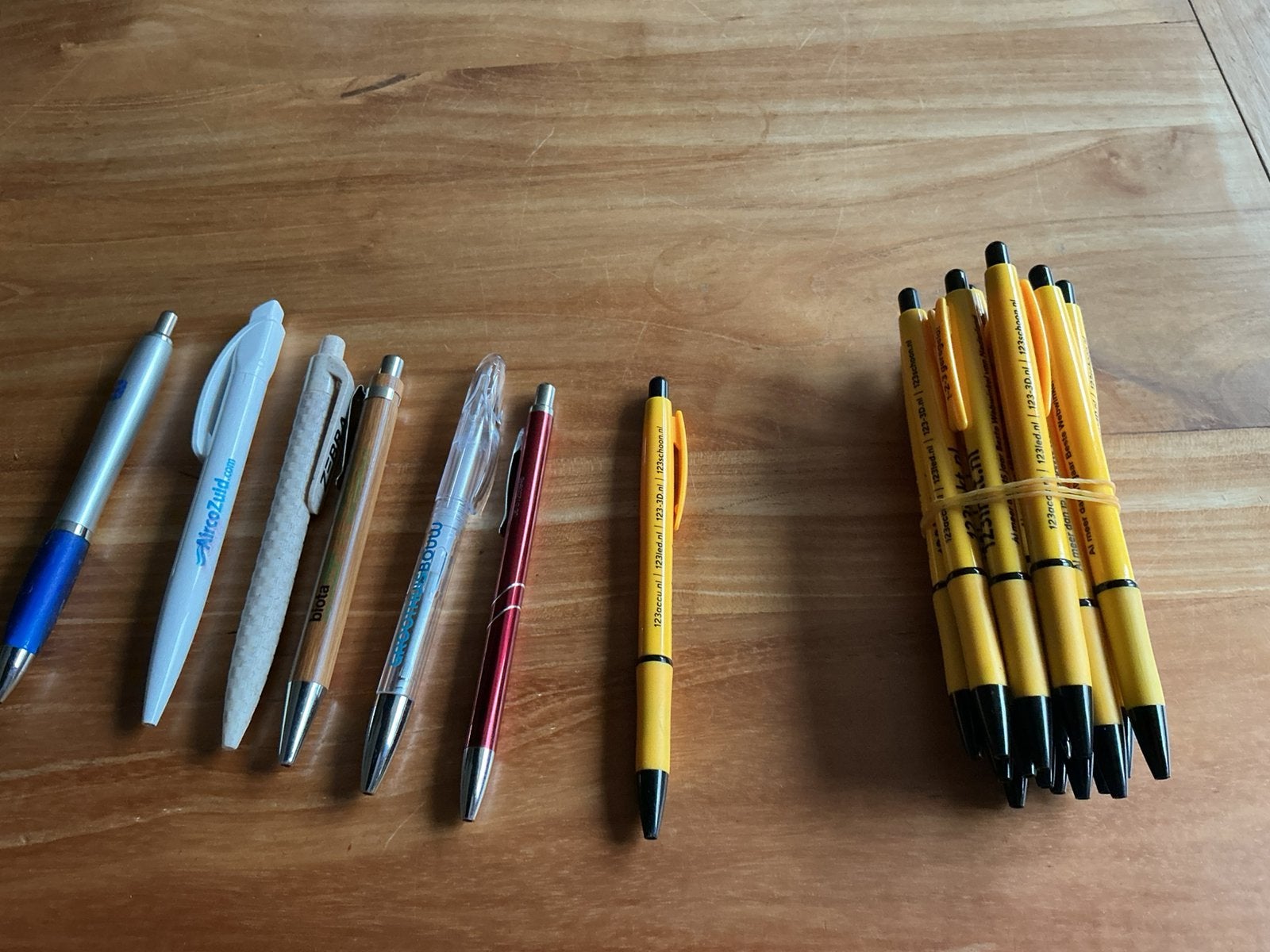 Reclame balpennen - diverse - totaal ongeveer 30 stuks, Ophalen of Verzenden, Zo goed als nieuw, Balpen, Overige merken