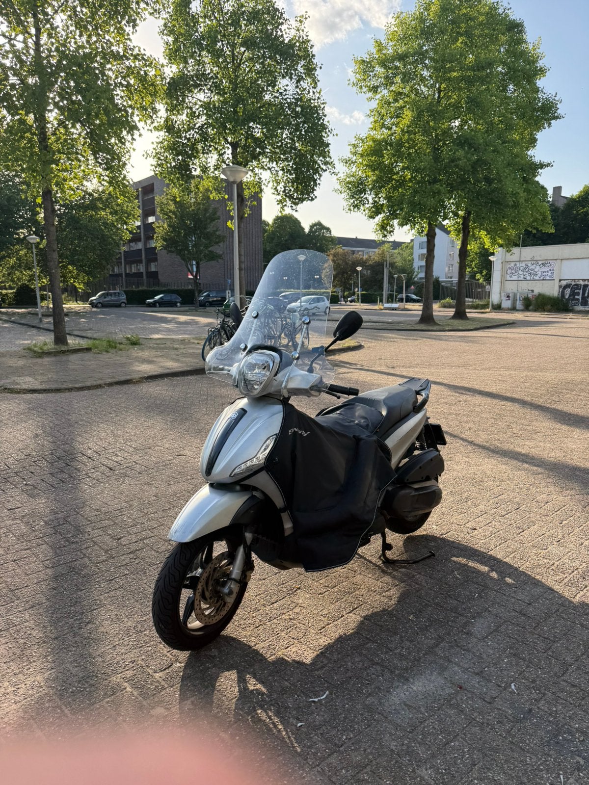 Beverly 350 a1, Fietsen en Brommers, Scooters | Piaggio, Gebruikt, Overige modellen, Maximaal 45 km/u, Benzine, Ophalen