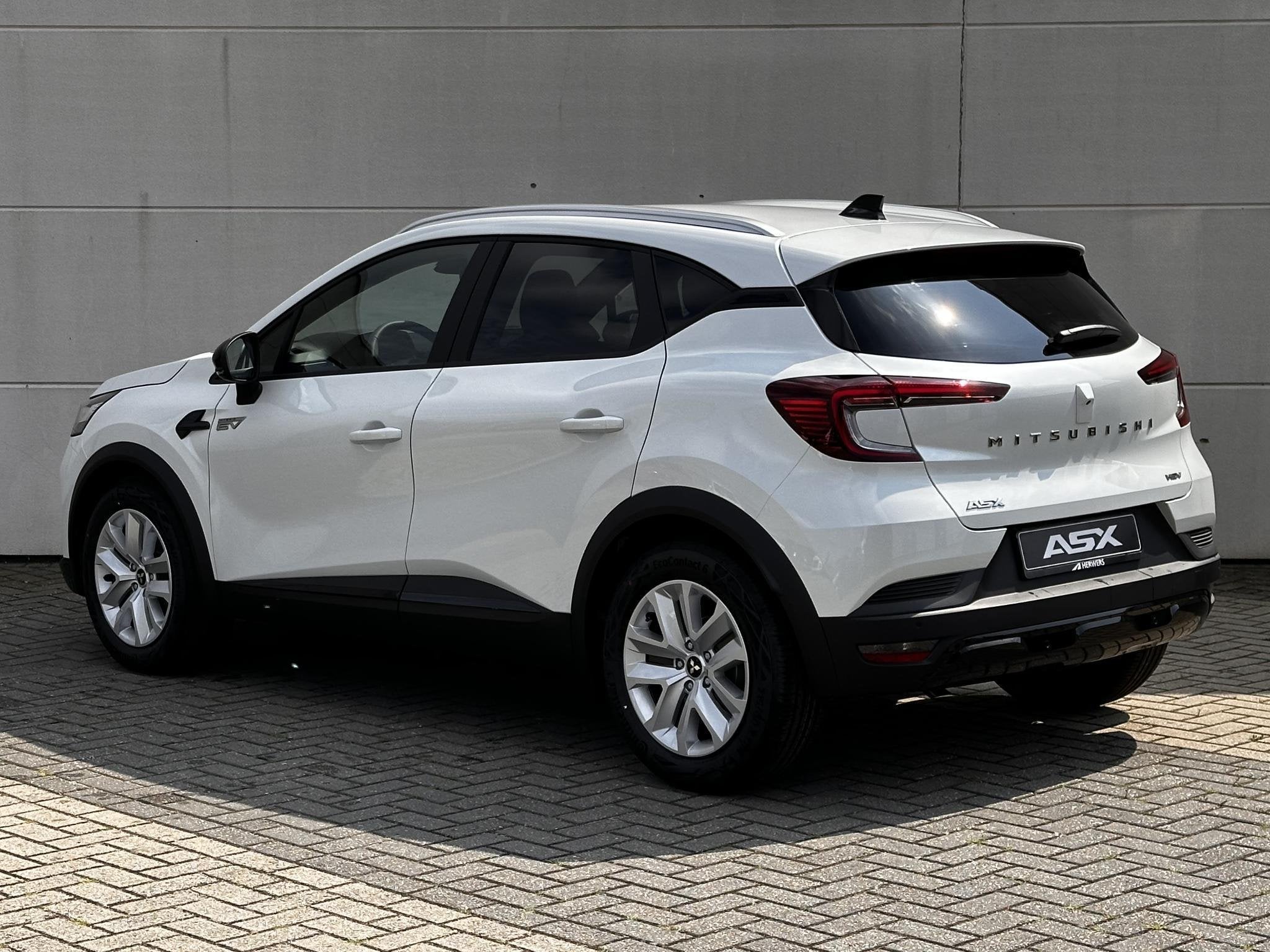 Mitsubishi ASX 1.8 HEV AT Intense / € 3.000,- Voordeel op, Stof, 4 cilinders, Wit, Bedrijf