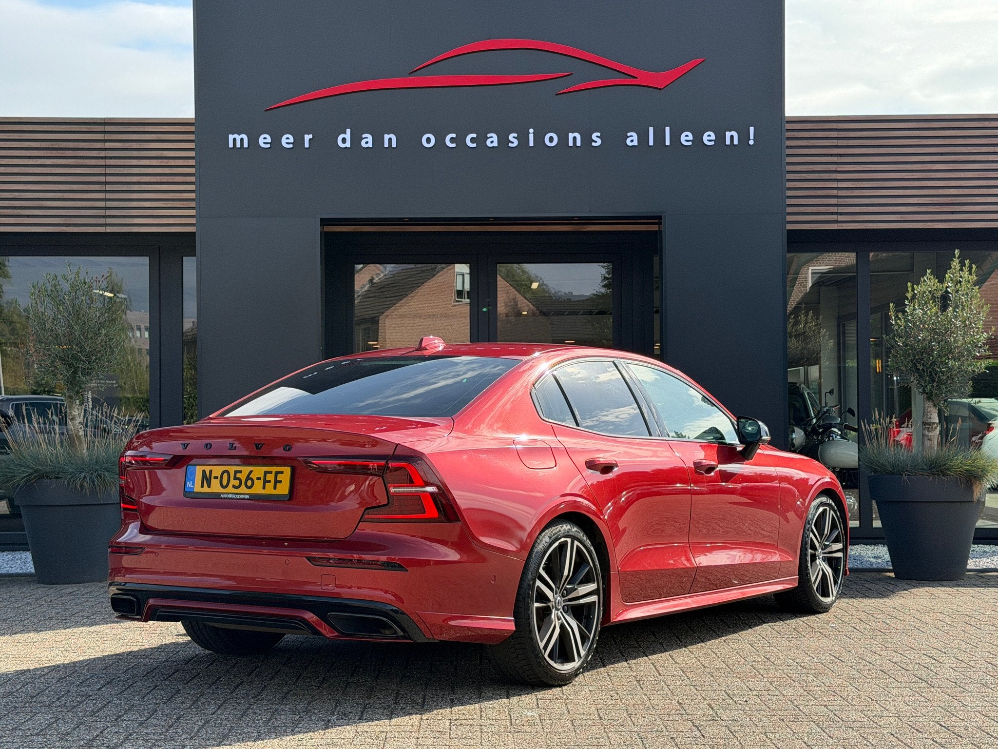 Volvo S60 B3 R-Design (bj 2020, automaat), Auto's, Euro 6, 1969 cc, S60, 163 pk