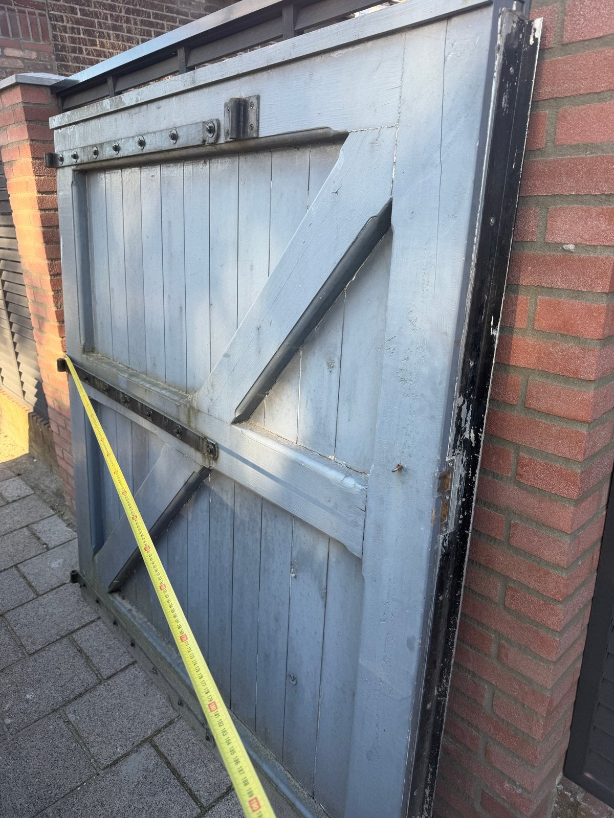 Robuuste houten garagedeur poort  - Gebruikt, Gebruikt, 120 cm of meer, Garagedeur, Ophalen of Verzenden