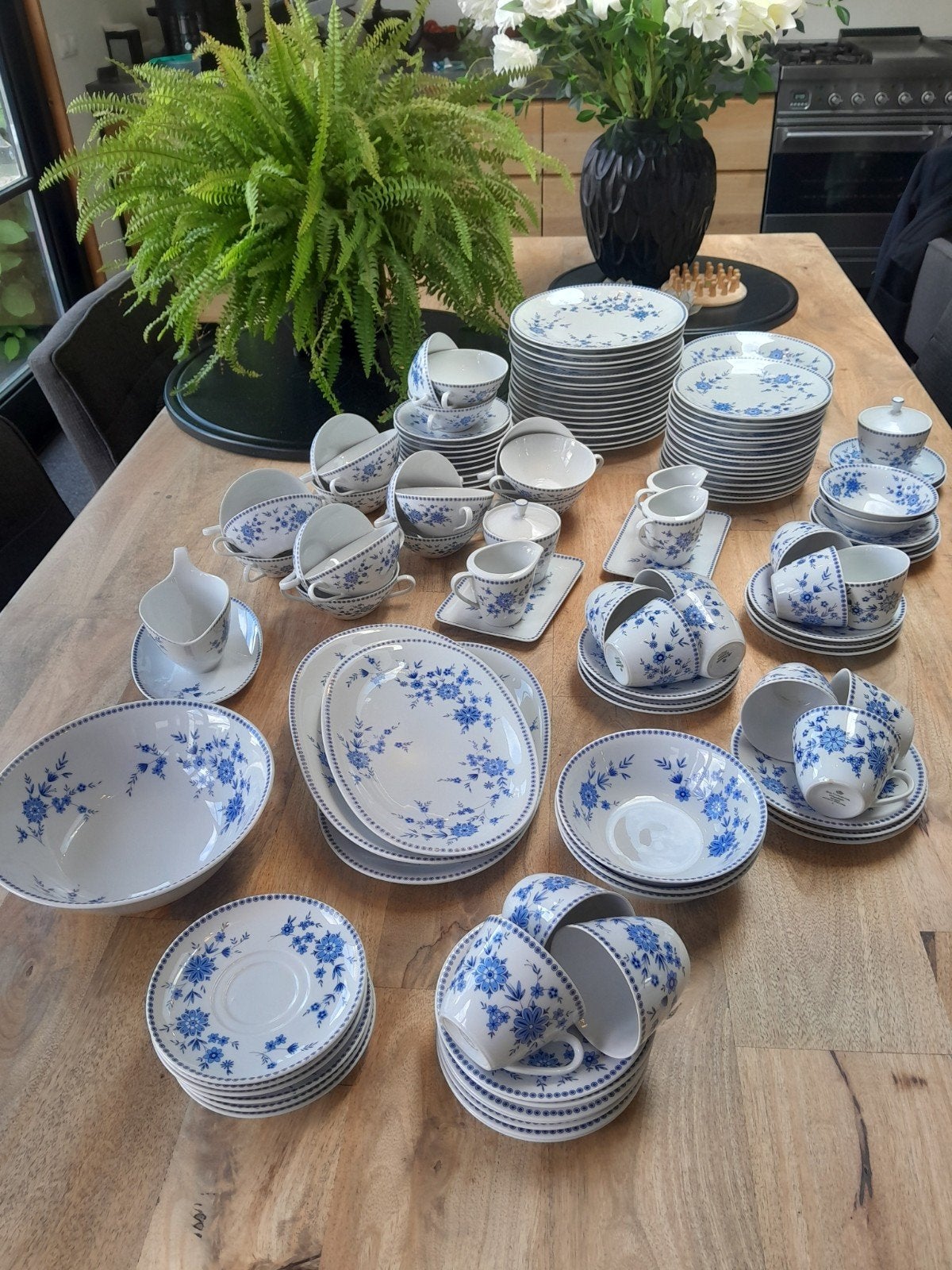 Compleet Seltmann Weiden Bavaria servies - 12 Personen, Ophalen, Zo goed als nieuw, Overige stijlen, Porselein