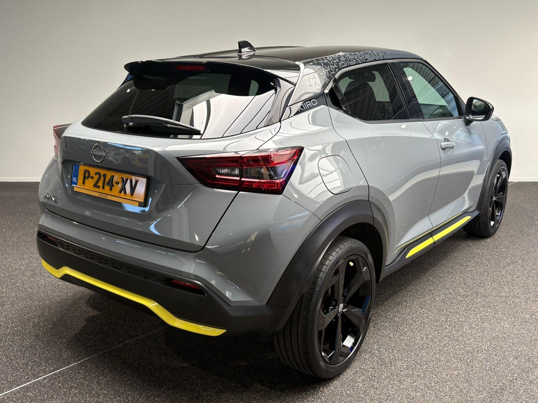 Nissan Juke 1.0 DIG-T Kiiro | Camera | Navigatie | Stoelverw, Auto's, Voorwielaandrijving, Stof, Met garantie (alle), Bedrijf