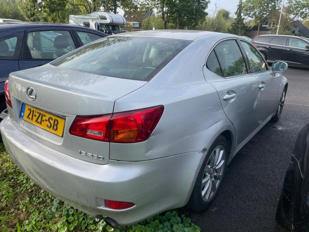 Lexus IS 250 BUSINESS (Uitlaat kapot), Auto's, Achterwielaandrijving, Gebruikt, 1535 kg, Verwarmde buitenspiegels
