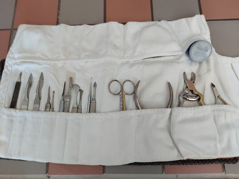 Pedicure ruw leren tas  onderdelen mesjes enz., Ophalen, Gebruikt, Overige typen