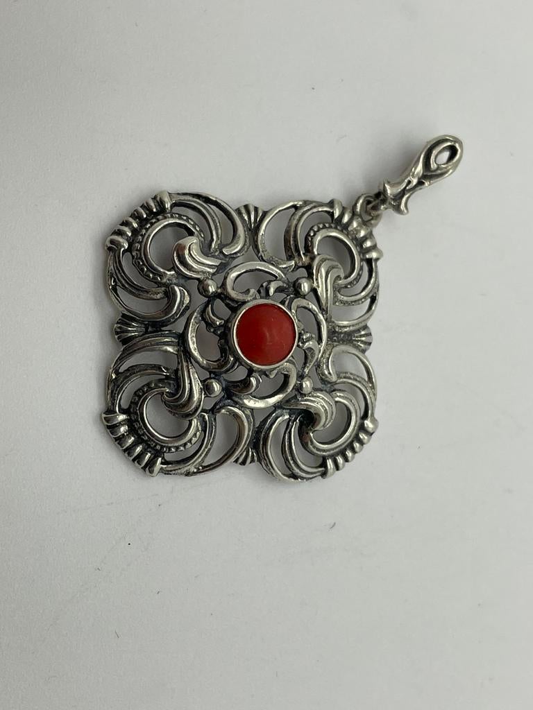 D18 Prachtige zilveren hanger bloedkoraal, Ophalen of Verzenden, Zilver, Ketting, Met edelsteen
