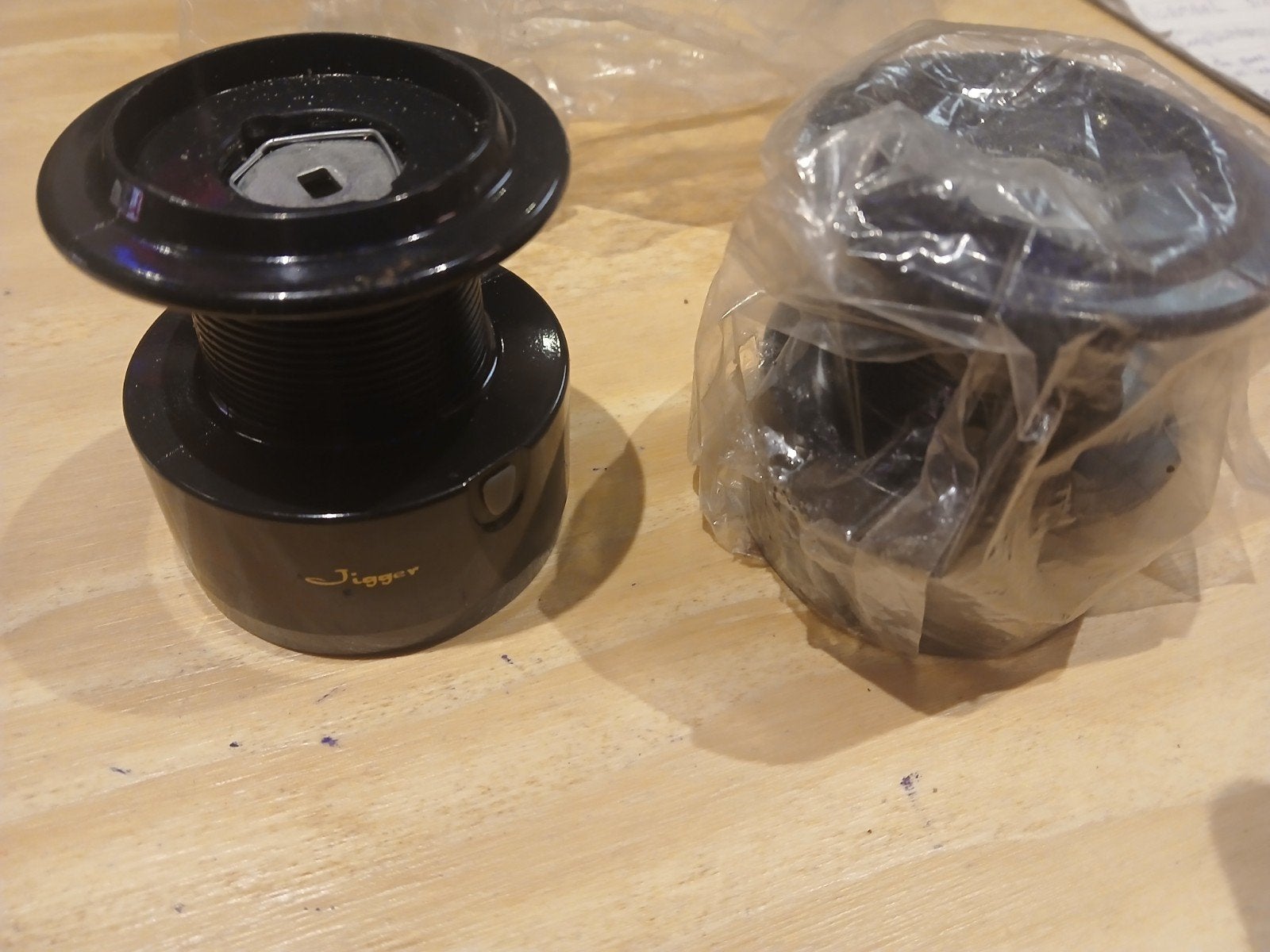 nieuw 2x Vervangingsspoel voor Spro Saltix Jigger 360, Ophalen of Verzenden, Nieuw, Molen