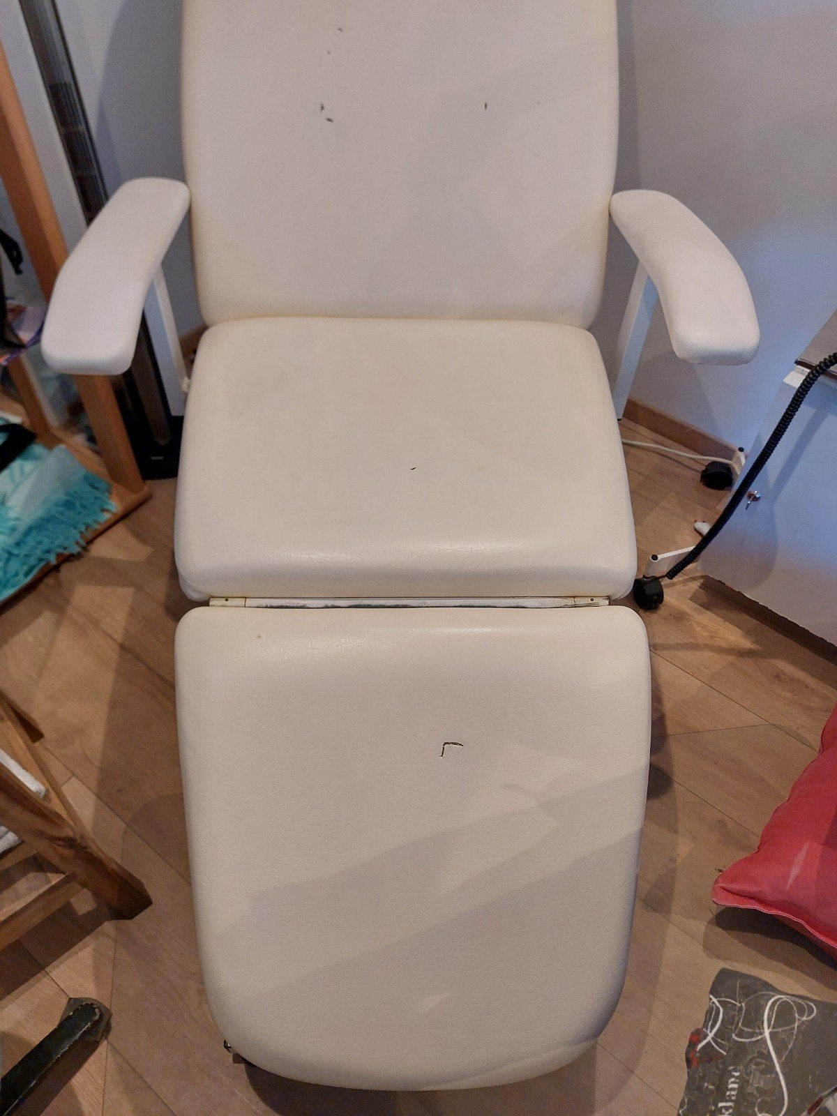 pedicure stoel motorische, Ophalen, Gebruikt, Wit, Eén