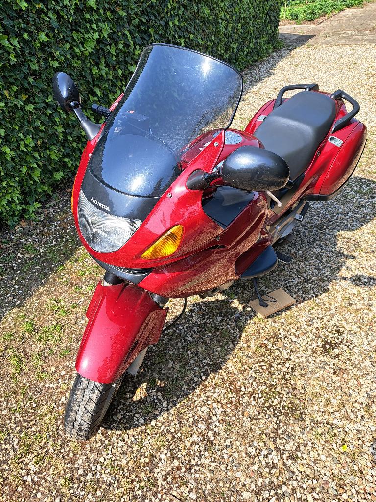 Honda NT650V Deauvile, Motoren, Motoren | Honda, Cardan-aandrijving, 2 cilinders, Motorrijbewijs A, Gebruikt