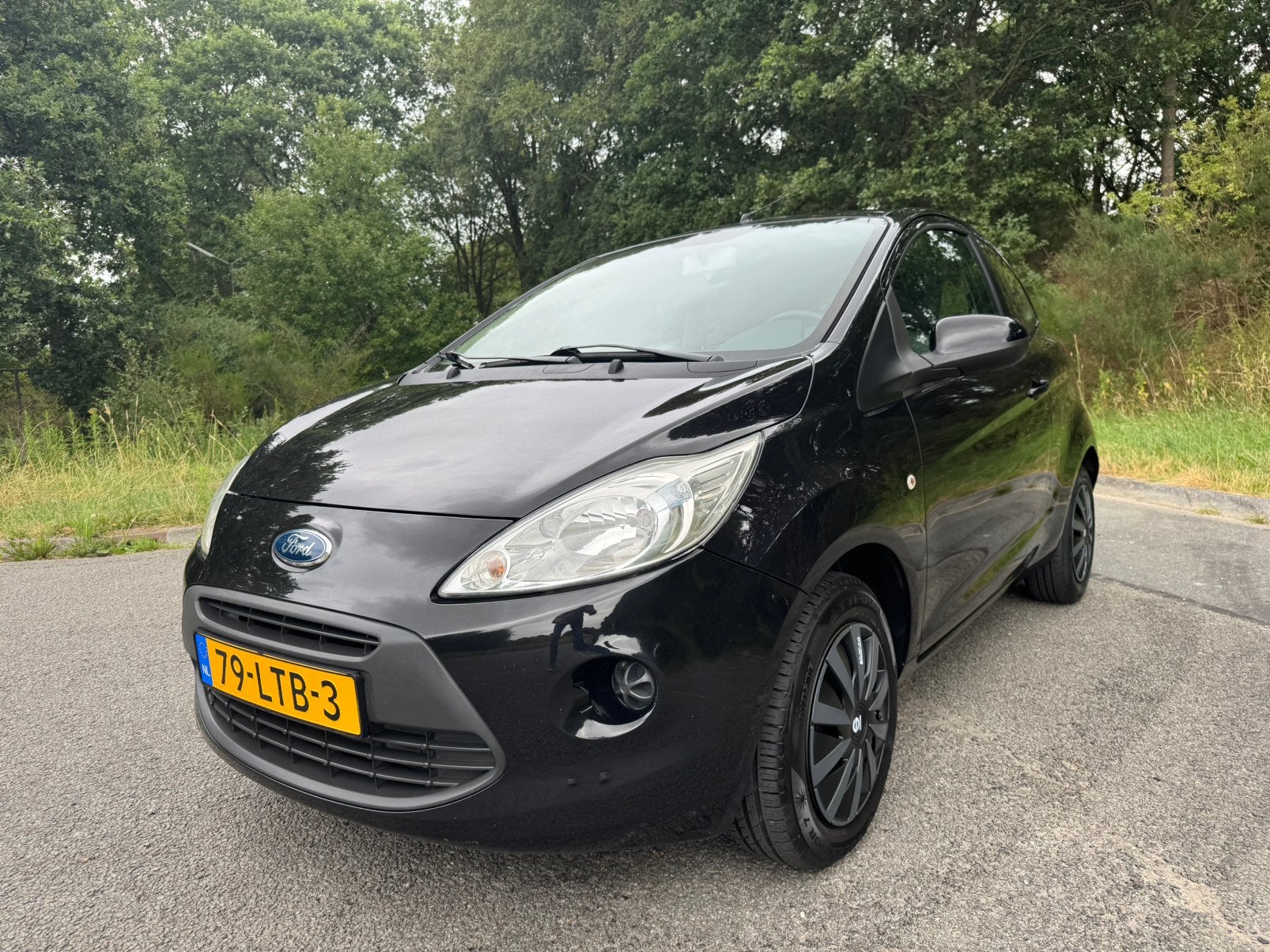 Ford Ka 1.2. Airco. N.A.P. Apk nieuw. Zeer netjes., Voorwielaandrijving, Stof, 4 cilinders, 4 stoelen