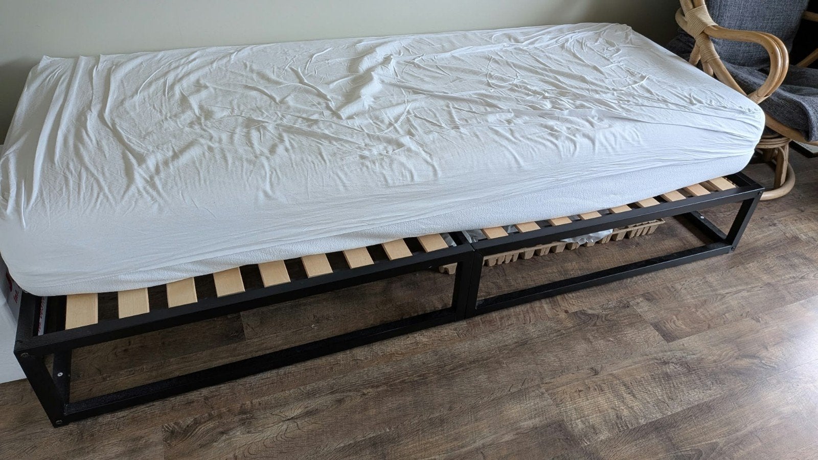 Emma Sleeps Original Metalen Bed 90x200, Huis en Inrichting, Ophalen, 90 cm, Eenpersoons, Zwart