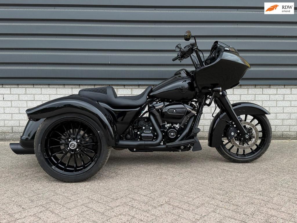 Harley Davidson FLTRT Road Glide 3 trike CUSTOM BLACK EDITIO, Motoren, Traction Control, Bedrijf, Meer dan 35 kW, 1868 cc