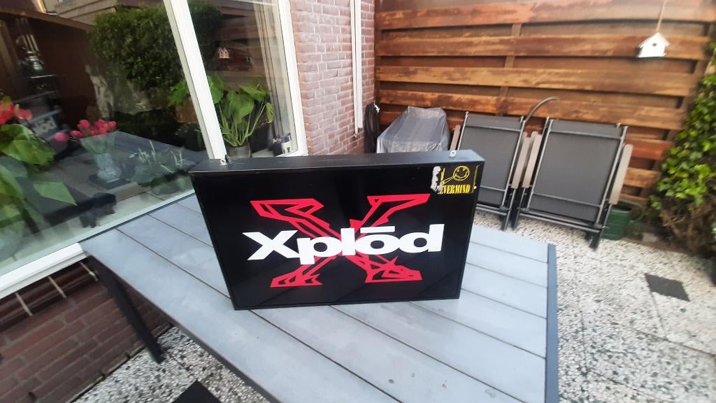 lichtreclame bord van Sony xplod enkelzijdig auto stereo, Verzamelen, Ophalen of Verzenden, Gebruikt, Reclamebord