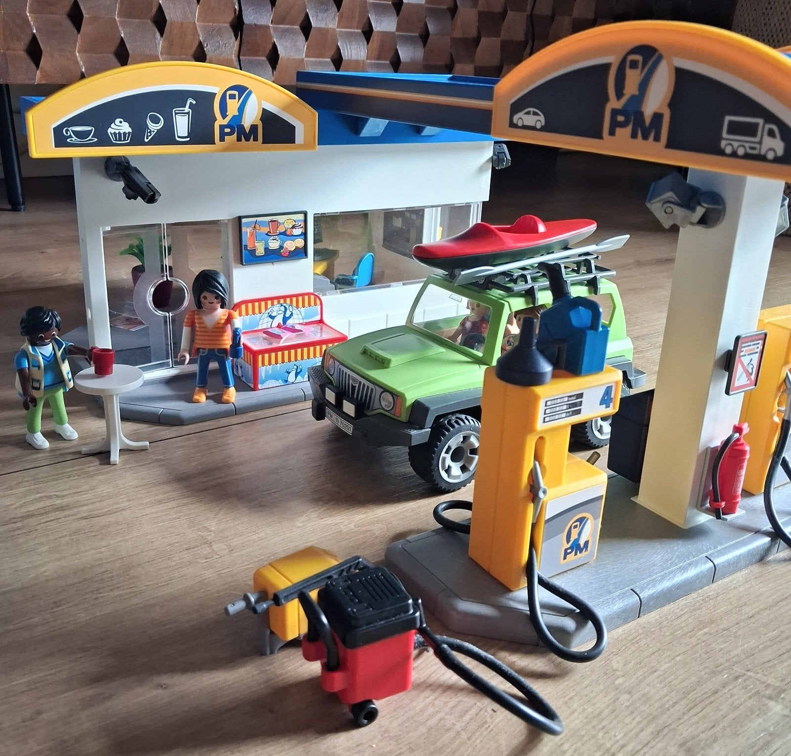 Playmobil Tankstation & Garage met Voertuigen en Figuren, Ophalen, Gebruikt, Jongen of Meisje
