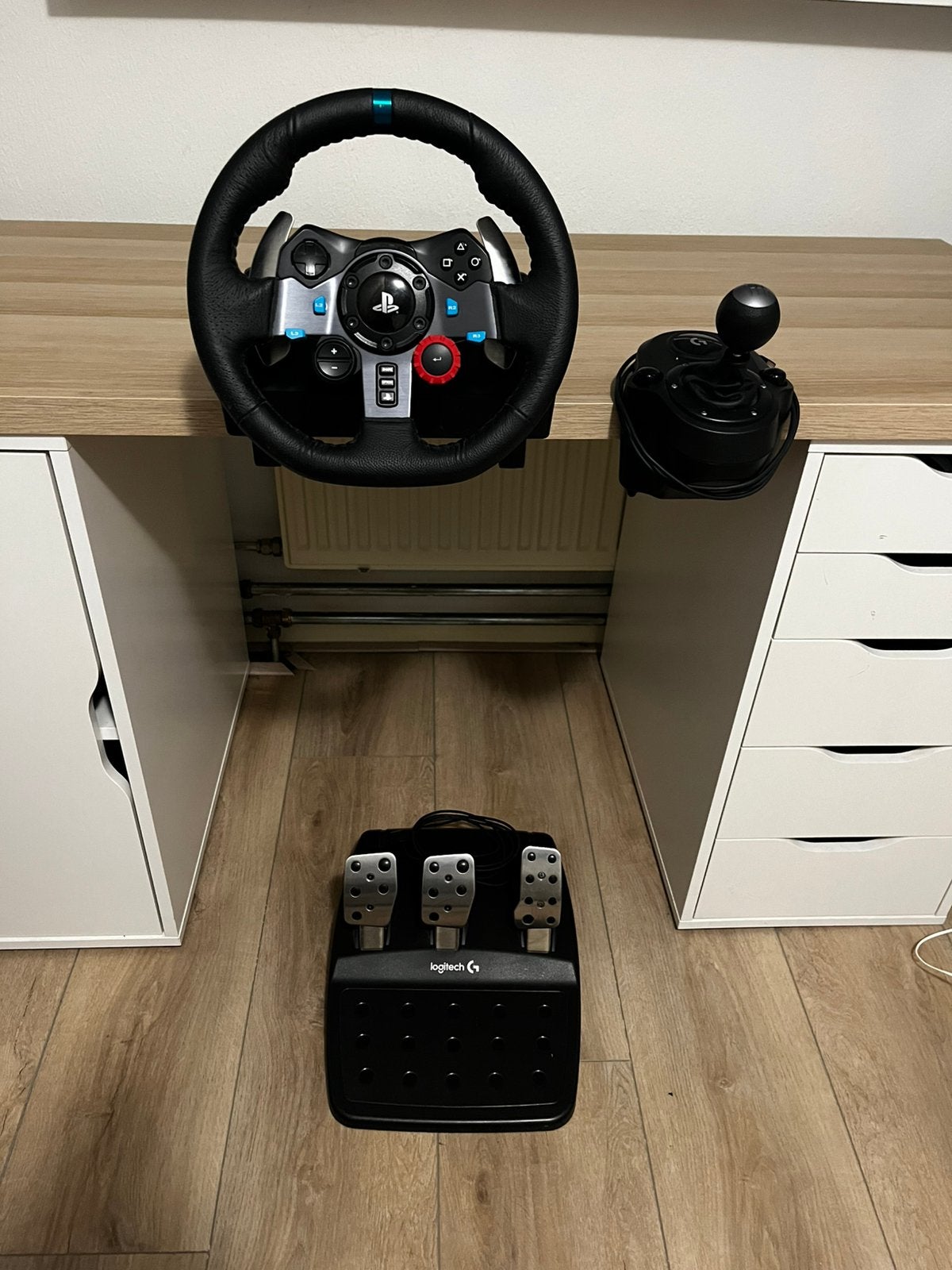 Logitech G29 stuur en pedalen + shifter
