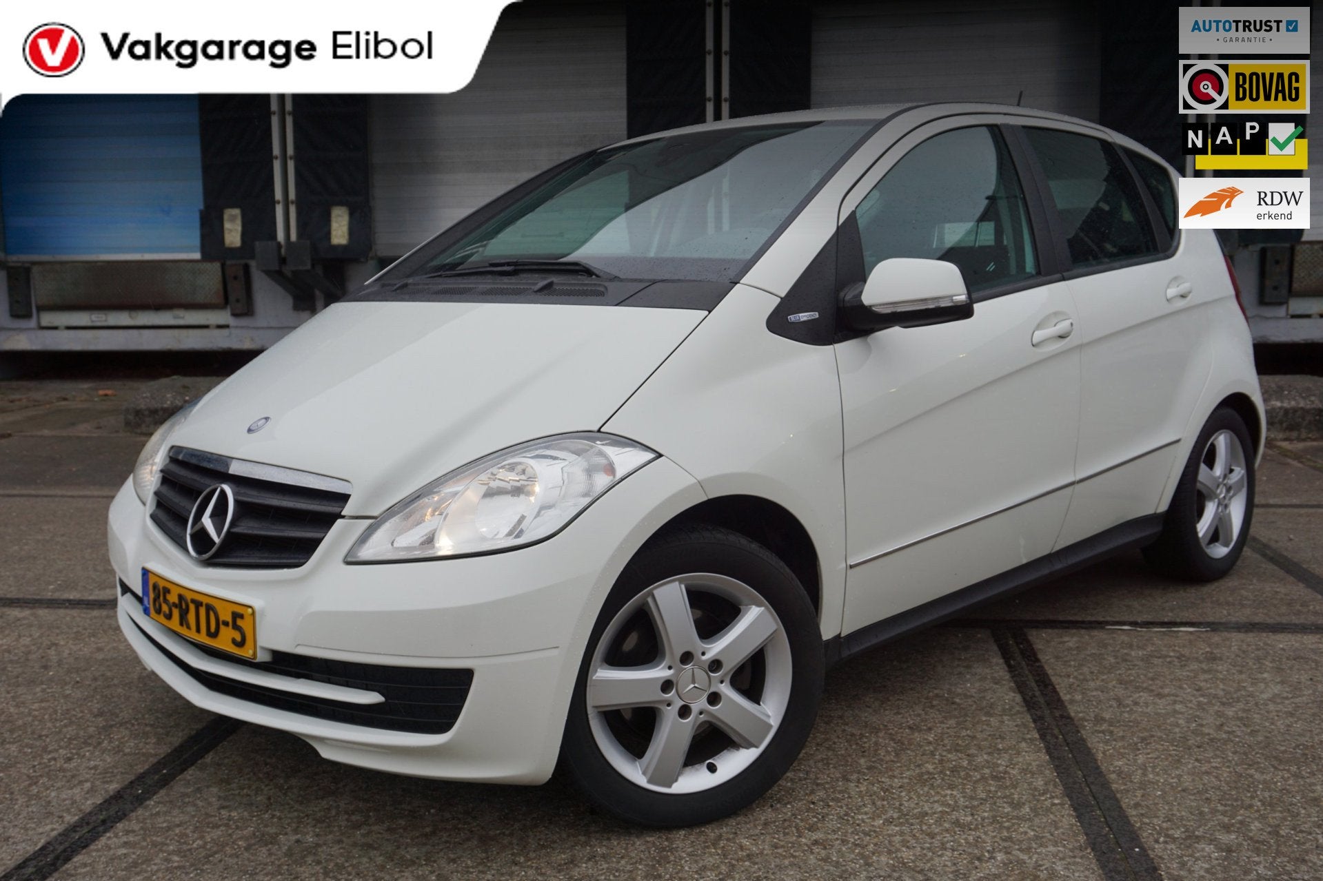 Mercedes-Benz A-klasse 160 BlueEFFICIENCY Business Class, Auto's, Voorwielaandrijving, Euro 5, Stof, Zwart