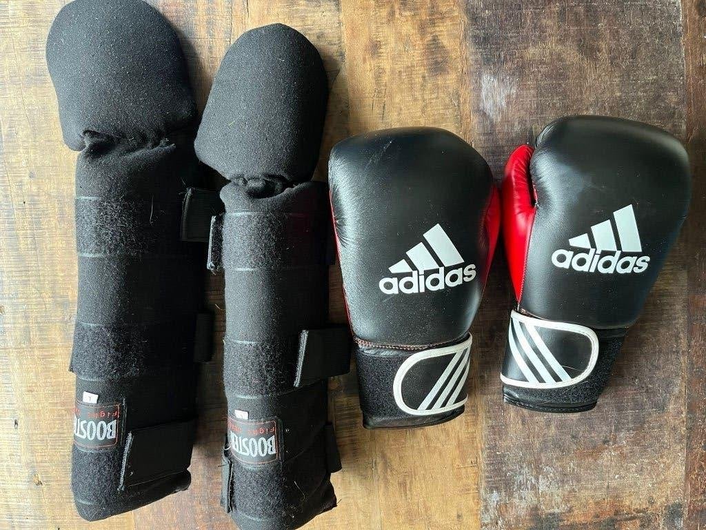 Kickboksen Adidas handschoenen + scheenbeschermers - los kan, Sport en Fitness, Overige, Vechtsportbescherming, Maat L, Ophalen of Verzenden
