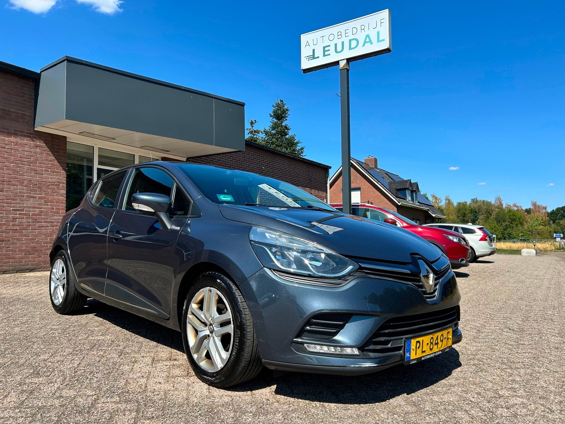 Renault Clio 0.9 TCe Limited // Navigatie // Airco, Auto's, Renault, 898 cc, Gebruikt, Automatische klimaatregeling, Handgeschakeld